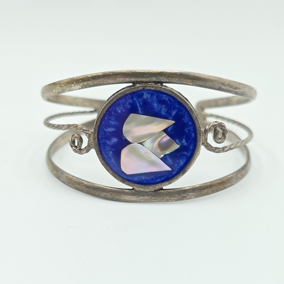 Source Unknown Jewelry - VTG Cuff Bracelet Southwestern Style Shell (MOP) Inlay Blue Resin Silver Tone
